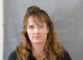 Lori L Laine