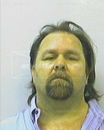 Tommy R Grubbs