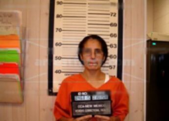 Deanna R Espinoza