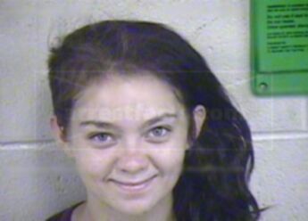 Aryanna F Chase