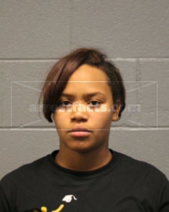 Zyaira M Mays