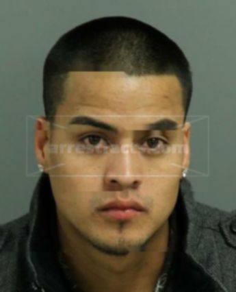 Garardo Gantan Flores