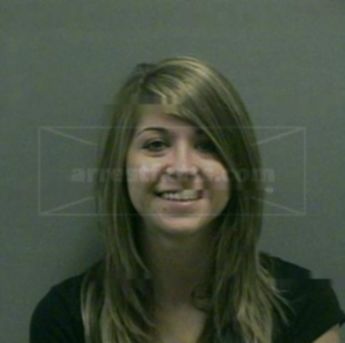 Tavia Devonne Dewey