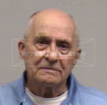 Roger William Earles