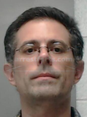 Gregory Elias Porras