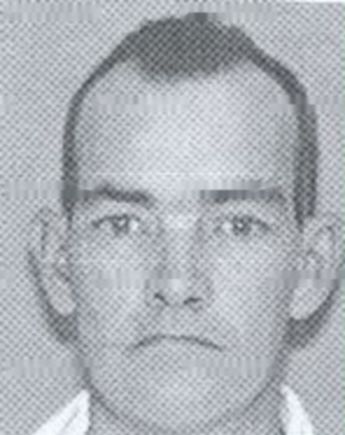 Daniel E Snyder