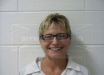 Pamela J Lewellyn