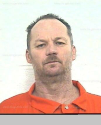 Robert D Hulsey