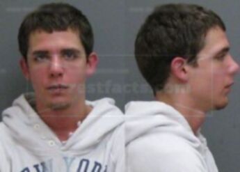 Jonathan R Carlson Age: