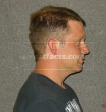 Kyle D Knutson