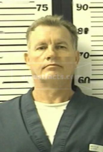 Robert D Heil