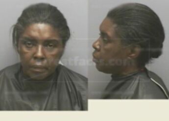 Phyllis E Banks