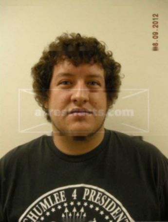 Kyle L Giesen