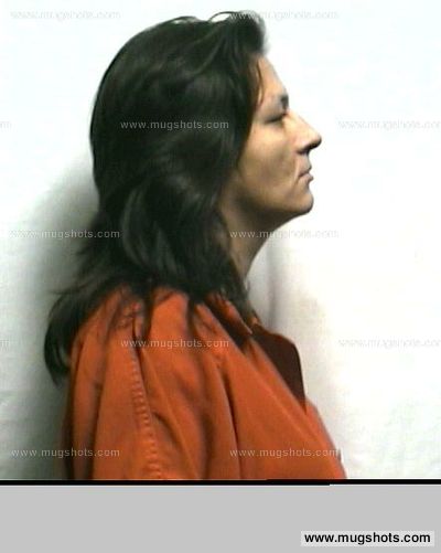 Lisa M Hernandez