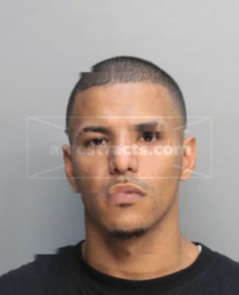 Arnold Junior Valdes