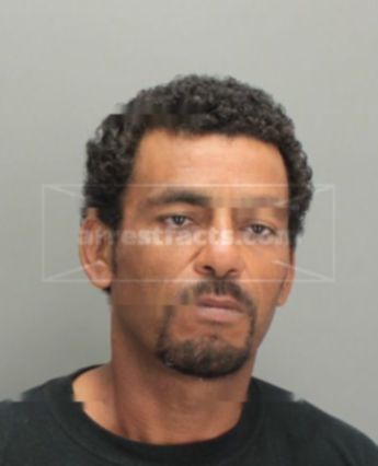 Raymond L Colon