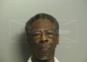 Lonnie Hicks