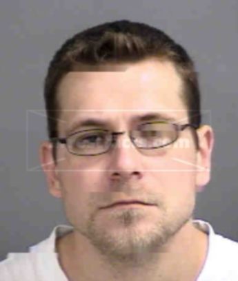 Evan D Llewellyn