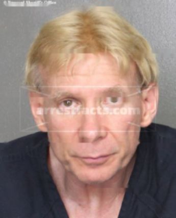 Lawrence R Kaplan