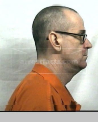 Lonnie J Clark