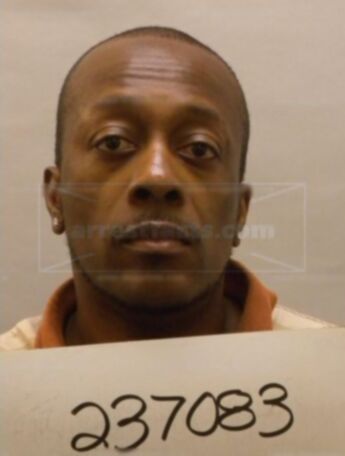 Derrick Burns Sr.