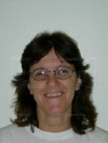 Vicki A Komasinski