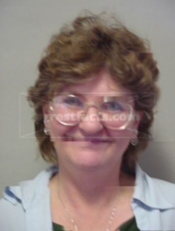 Linda L Fosberg