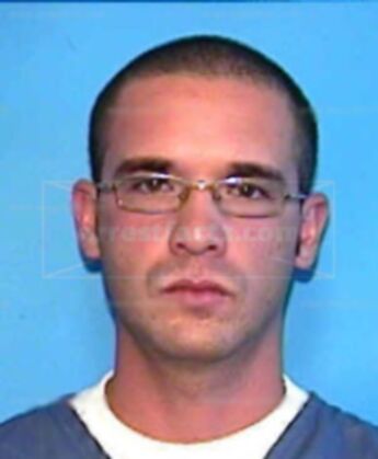 Derrick L Daniels