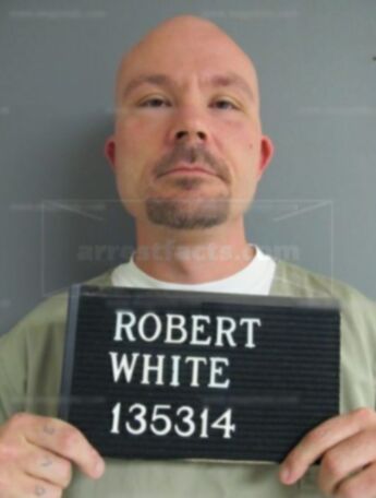 Robert Earl White