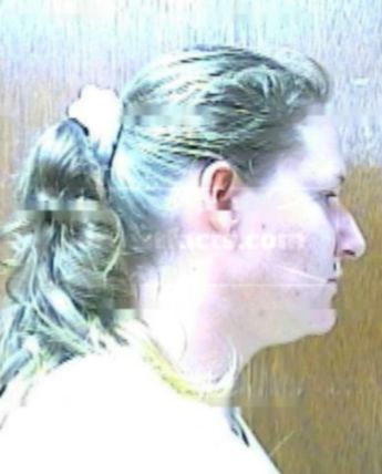 Kari L Eastman