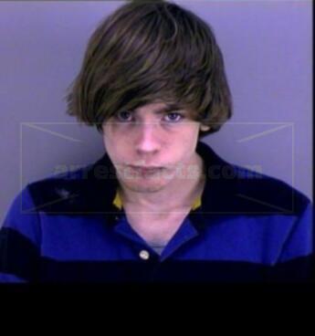 Taylor Ray Bowles