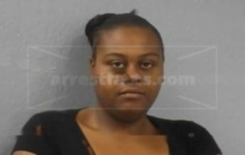 Darnisha M Simmons
