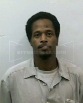 Derrick L Williams