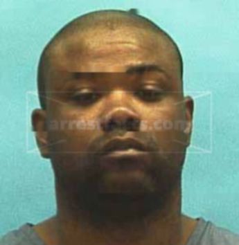 Kevelin L Holmes