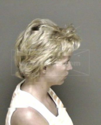 Tina L Cavender