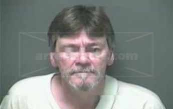 Darrell E Newbold
