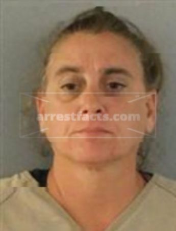 Anna Louise Hellyer