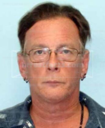 Wayne E Simmons