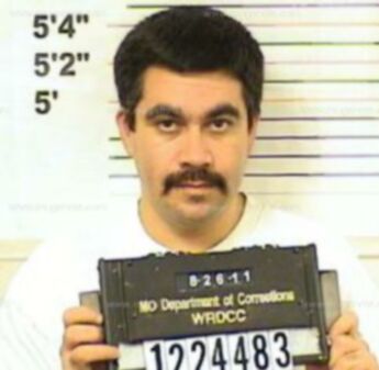 Leonardo B Pedroza