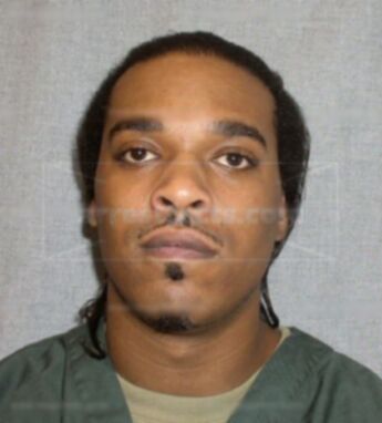 Deangelo L Henderson