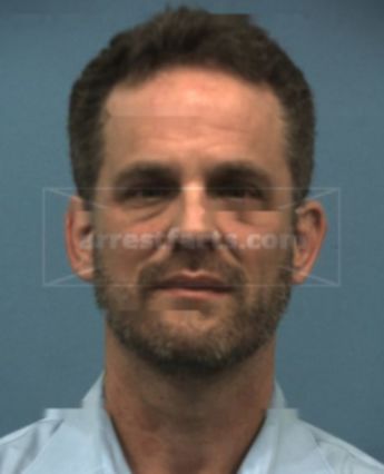 Kyle D Dunn