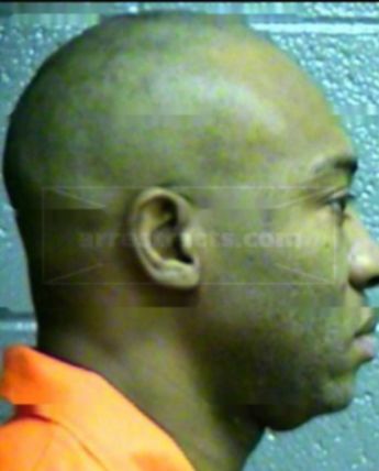 Shawn L Thomas