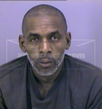 Dinnamon Lewayne Davis