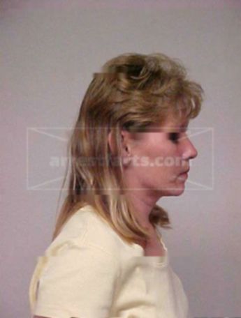Shelly R Arterberry