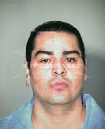 Mario L Carpio