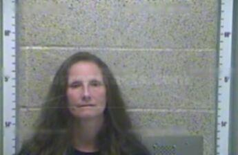 Carolyn L Anglin