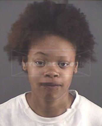 Deondra J Edwards