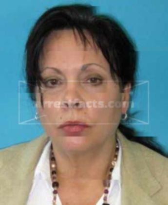 Gina L Licari
