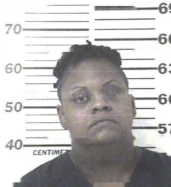 Annleta Davis