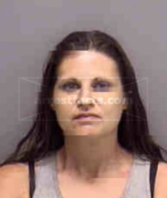 Melissa A Knapp